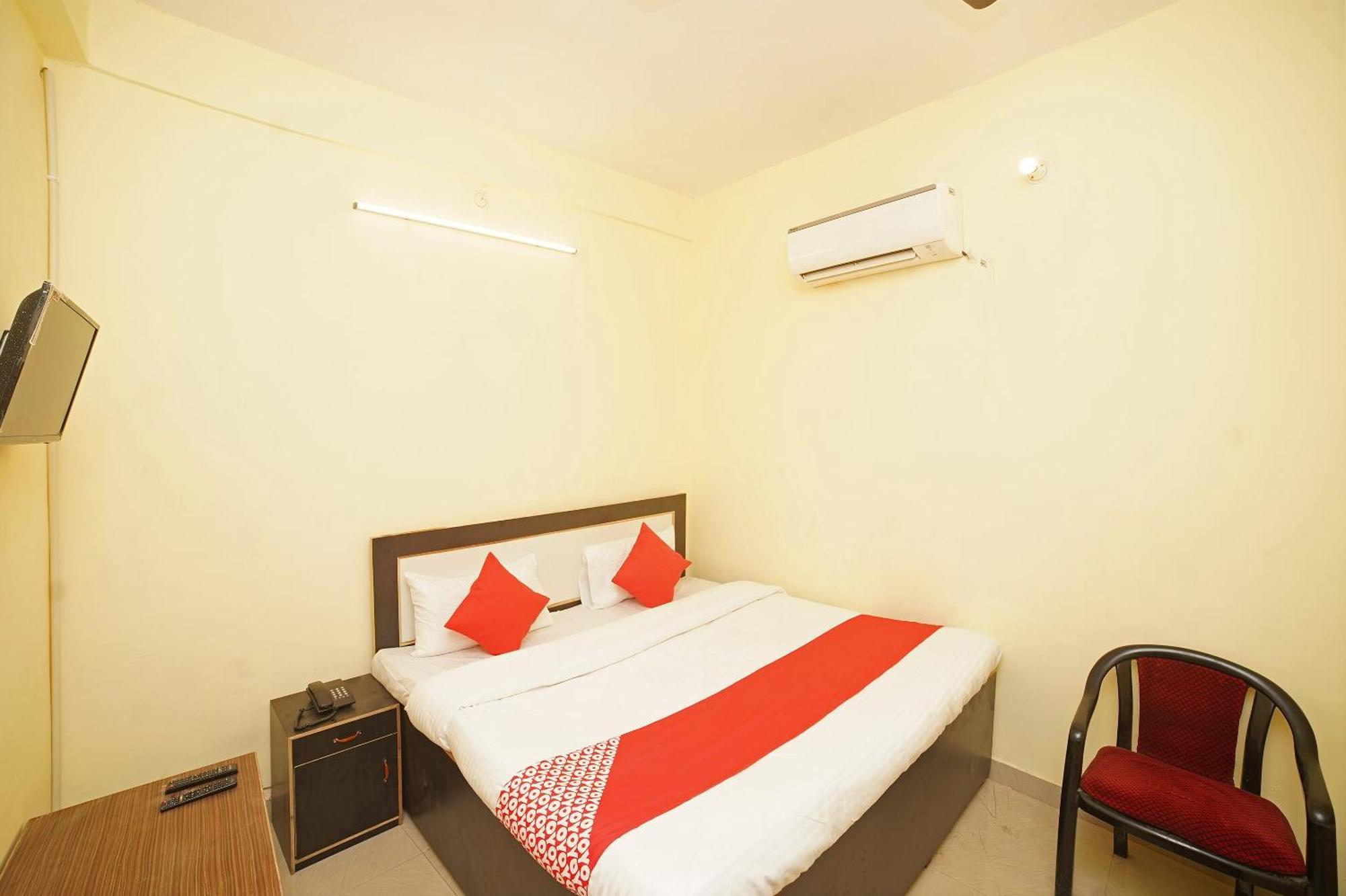 Hotel O Paras Guest House & Restaurant Haldwāni Εξωτερικό φωτογραφία